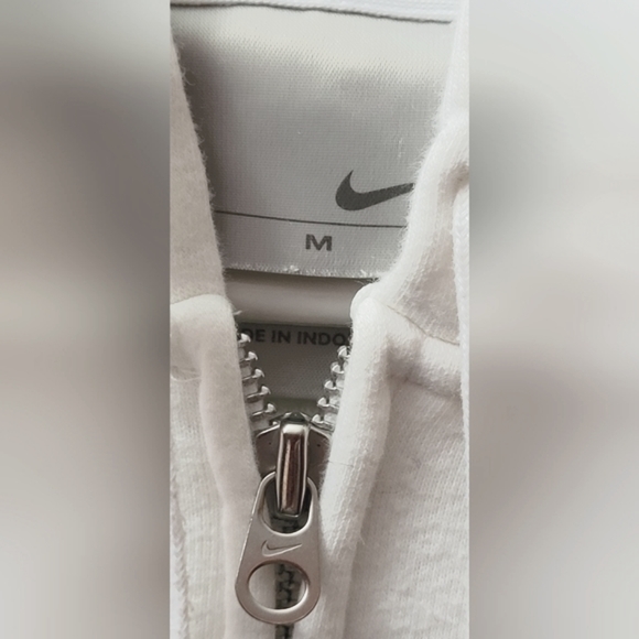 Vintage Nike Women's Hoodie - Picture 5 of 6